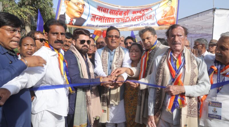 डॉ, अंबेडकर जन्मोत्सव पर निकाली भव्या शोभा और धम्म यात्रा
